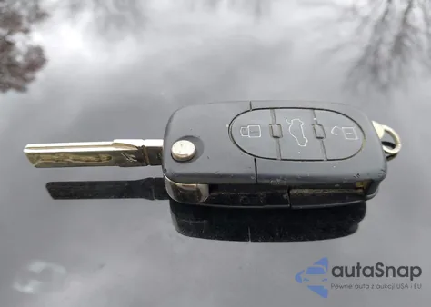 2003 Audi A4 1.8T z USA, uszkodzony, nr VIN WAULC68EX3A248680